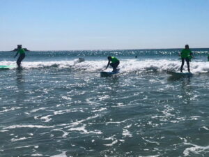 English & surfing course